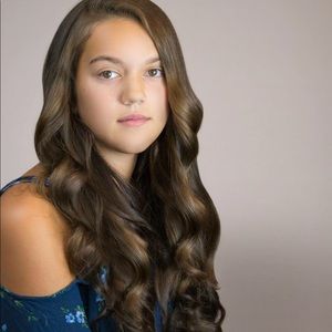 Meet your Posher, Hala